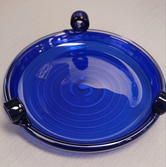 By Design Society  hand blown cobalt blue glass plate with three handles - Picture 2 of 5